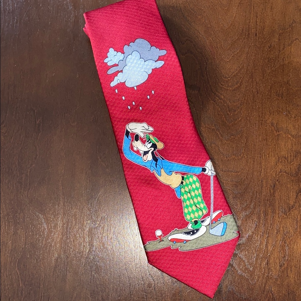 Disney Mickey Unlimited Red Silk Necktie Goofy Playing Golf Vintage